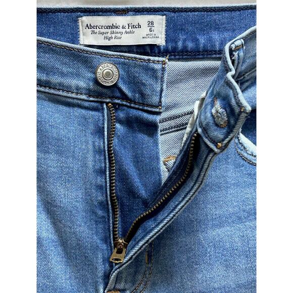 Abercrombie & Fitch The Super Skinny Ankle High Rise Jeans 28/6R Blue Denim Rip - Picture 5 of 7